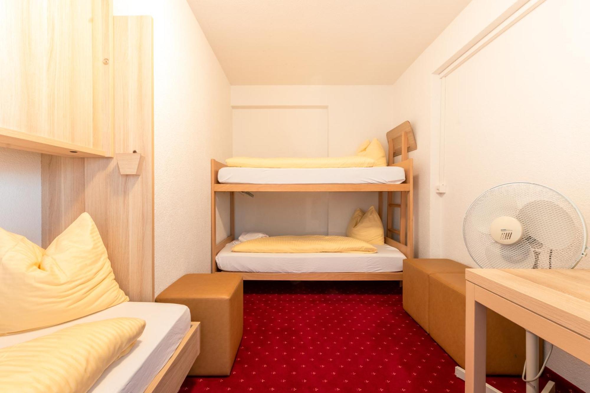 Hotel Kreuz Leissigen Extérieur photo