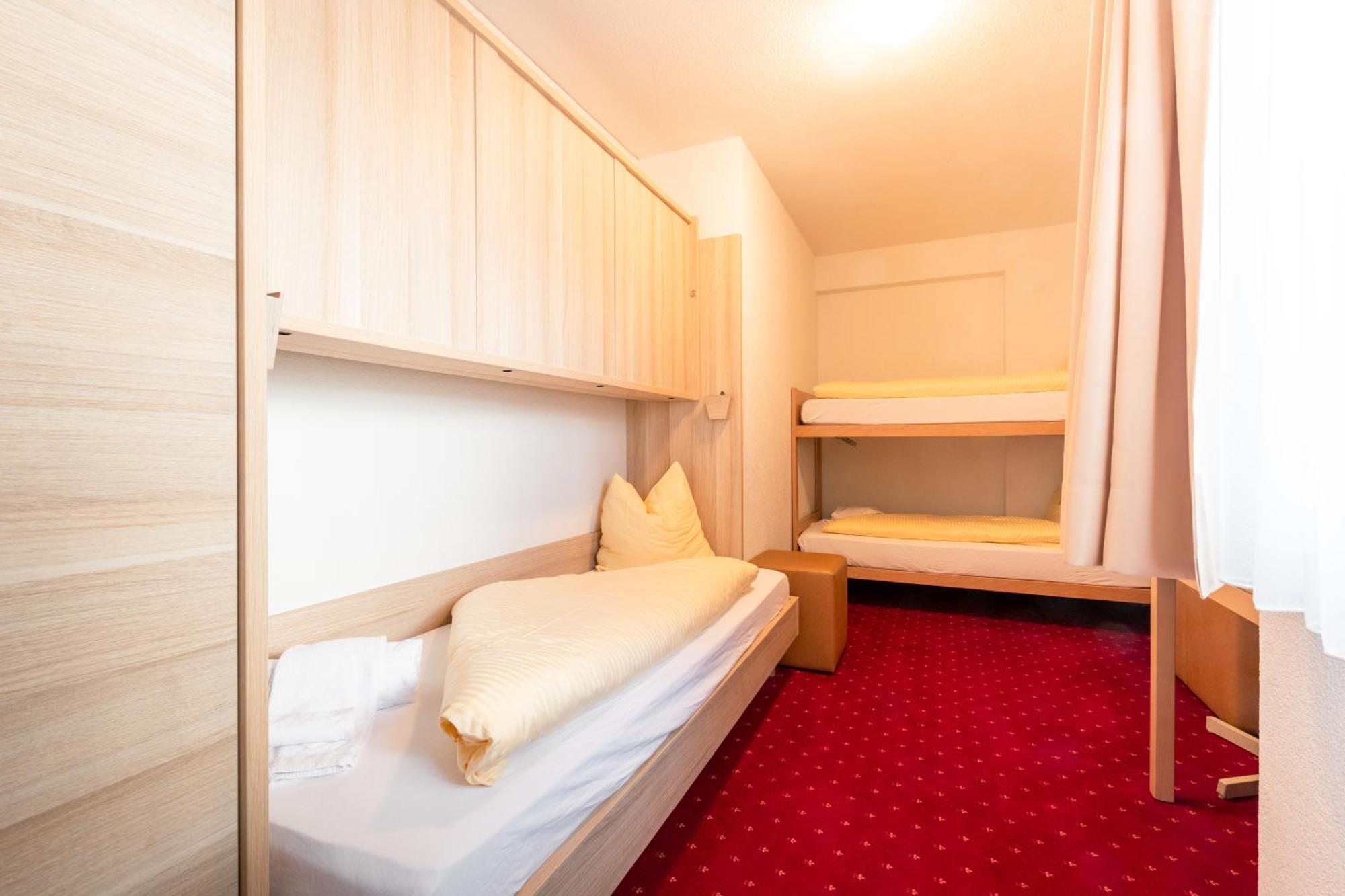 Hotel Kreuz Leissigen Extérieur photo